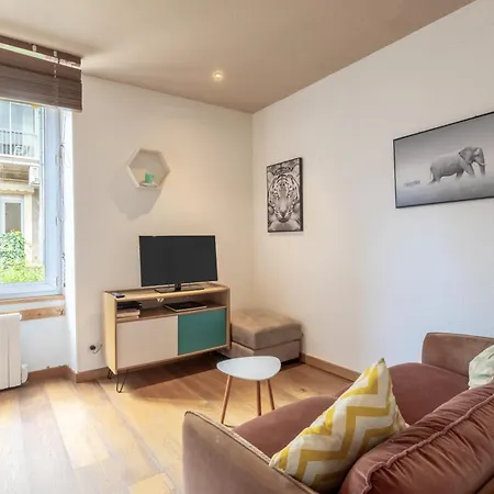 Hypercentre - Proche Parking Gratuit - Fibre - Calme Apartmán *